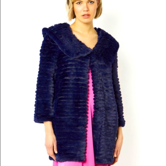 Woman’s JAYLEY Faux Mink Hooded Coat - Picture 1 of 11